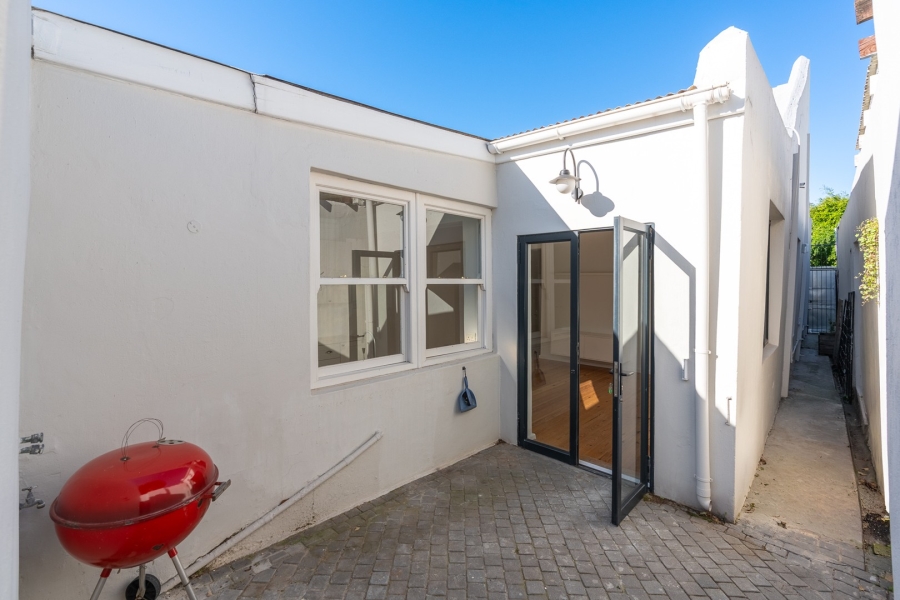 To Let 2 Bedroom Property for Rent in Oranjezicht Western Cape